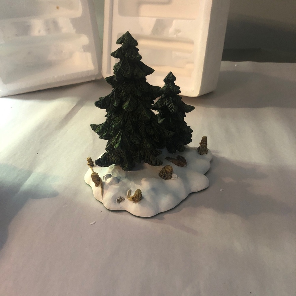 Dept 56 General Village Accessory VILLAGE DOUBLE PINE TREES #52619 Retired